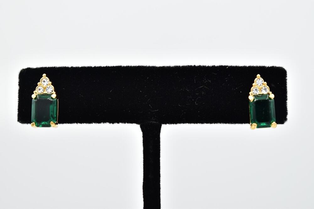 Vintage NOS Green Bezel Baguette Crystal Rhinestone Stud Earrings Gold 80s NS10